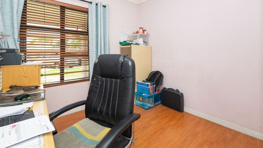 3 Bedroom Property for Sale in Panorama Western Cape